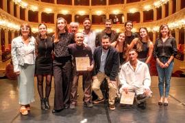 'Hem caigut i he tancat els ulls', d’Alejandro Fuster, guanya el primer premi Art Jove 2024 de dansa contemporània