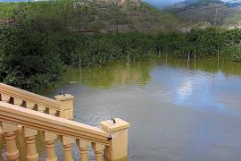 INUNDACIONES EN SOLLER TRAS DESBORDARSE EL TORRENT MAJOR DURANTE EL TEMPORAL DE VIENTO Y LLUVIA
