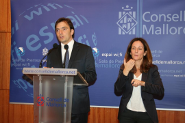 El vicepresident primer i conseller de Cultura, Patrimoni i Esports, Francesc Miralles, en roda de premsa.