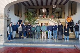 Minut de silenci davant l'Ajuntament.