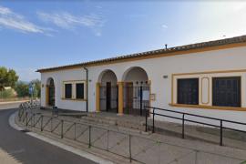 Convoquen un boicot escolar perquè un mestre condemnat per assetjament a un menor no ha deixat de treballar al CEIP Gabriel Janer Manila