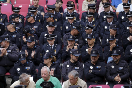 Presó sense fiança pel comissari i tres agents de la policia local