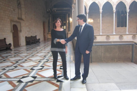 El president de la Generalitat, Carles Puigdemont, i la presidenta de les Illes Balears, Francina Armengol.