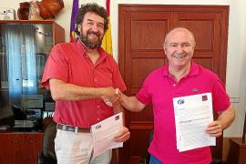 SOLLER. POLITICA MUNICIPAL. PP y Seny formalizan el pacto con 15 compromisos compartidos. SebastiÃ AguilÃ³ y Miquel Nadal, firm