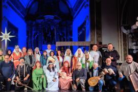 L'obra de Teatre 'Consueta dels tres Reis d'Orient' entusiasmà els assistents que omplien l'església de Maria de la Salut