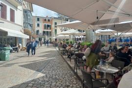 Les places de lloguer vacacional són similars a les places hoteleres.