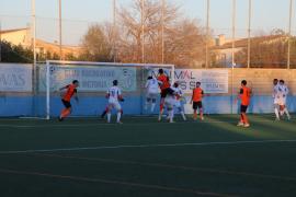 El Sóller oferí uns 30 darrers minuts de somni a Son Cladera. FOTO: EVA SEGUÍ