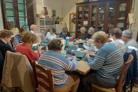 El torn més veterà de Can Dulce cus unes tres hores cada dimarts.