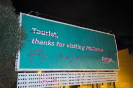 Imatge de la senyal de protesta a s'Alqueria Blanca.