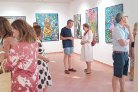 A l’esdeveniment, els presents pogueren veure quadres i escultures molt emblemàtics.