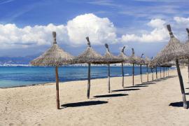 Detenen un turista per colar-se a l'habitació d'una dona i acariciar-la mentre dormia a Palma