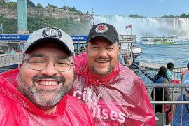 Juanjo y Llorenç a l'inici del seu viatge de dues setmanes pel Canadà.