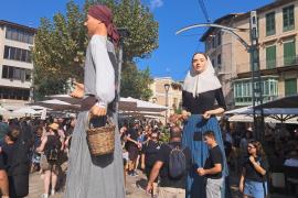 Gegants, caparrots i tamborers infantils, protagonistes del cercavila d'avui matí