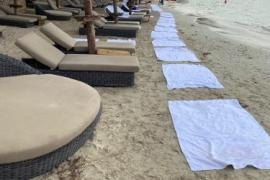 El Four Seasons Formentor s'apodera de l'arena i ofereix relaxar-se en «l'exclusiva platja privada del resort»