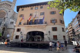 Exigeixen «explicacions públiques» pels ‘assessors’ de la Vila