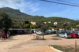 El GOB denuncia l’abocament d’asfalt per part de l’Ajuntament de Sóller als horts emprats com a aparcaments dissuasoris temporal