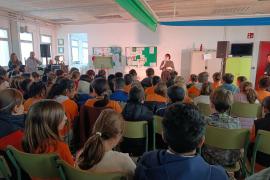 La Diada pels Drets dels Infants ha reunit prop de 600 alumnes de 5è de Primària de tots els centres educatius de Manacor.