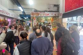 Acte al Mercat de Pere Garau, amb motiu del Dia Internacional per a l'Eliminació de la Violència contra les Dones