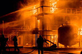 Magatzem de Bateries de liti: en cas de possible incendi, no es pot apagar amb aigua i no hi ha ningú preparat per fer-li front