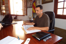 Primer dia de feina de Servera al front de l'Ajuntament