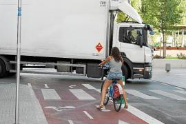 A punt el nou carril bici del carrer 31 de Desembre: eliminarà 15 places d'aparcament