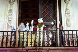 Els Reis d’Orient omplen Mallorca de llum, il·lusió i somriures