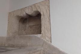 Troben una porta d'origen medieval durant les obres de reforma de Can Bordils