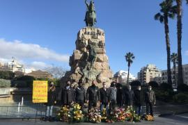 Jubilats per Mallorca retreu al batle que Protocol no els respongui en català i reclama que l’ofrena floral del 30 de desembre es faci a l'estàtua del Rei en Jaume