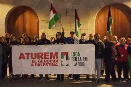 Els manifestants reclamaren el final del genocidi a Palestina.