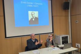 Semblança biogràfica d'Emili Darder amb Lina Moner a Can Alcover