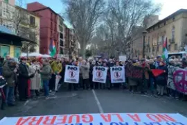 Palma s’alça per la pau: centenars de persones es concentren contra les guerres