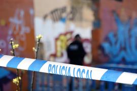 La Policia Local de Palma ha identificat els residents de l'antiga presó per a comunicar-los l'ordre d'expulsió de l'Ajuntament.