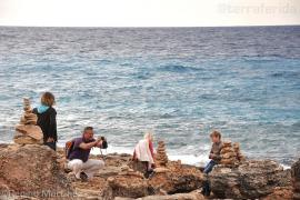 'Caramulls' de pedres al litoral illenc.