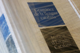 Torna a estar disponible l'exhaurida 'Gramàtica de la llengua catalana'