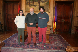 Els Joves de Mallorca per la Llengua duen les seves propostes al Consell.