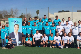 Company amb els membres de la seva candidatura.