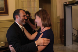 Biel Barceló (MÉS) i Francina Armengol (PSOE) aquest dimarts al Parlament.