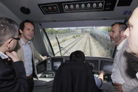 GOB: «Els criteris per acontentar el sector del taxi són a costa d'empitjorar el servei als usuaris»