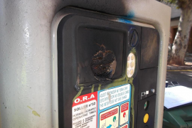 Una de els 14 màquines sabotejades aquesta nit amb foc, suposadament pel detingut.

