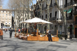 Fotografia del 2012 del Born. Actualment s'hi poden trobar moltes més terrasses.