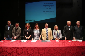 El Nomenclàtor toponímic de les Illes Balears aplega prop de 50.000 noms de lloc