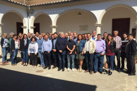 Foto de la primera jornada, on es debateren els documents d'organització i els estatuts.