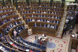 El diputado del PP Eloy Suárez se equivoca y vota "sí" a la moción de censura