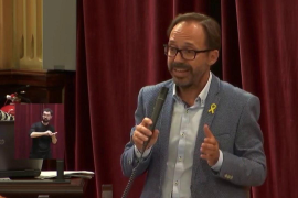 Castells demana a Armengol sobre els Drets Lingüístics